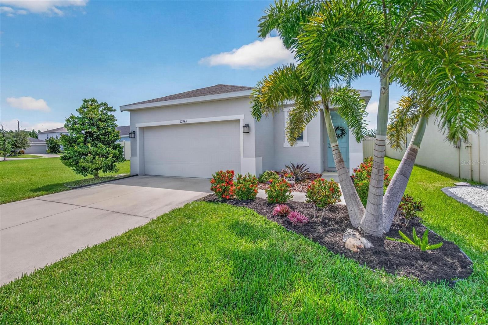 10945 High Noon Trl Property Photo 1
