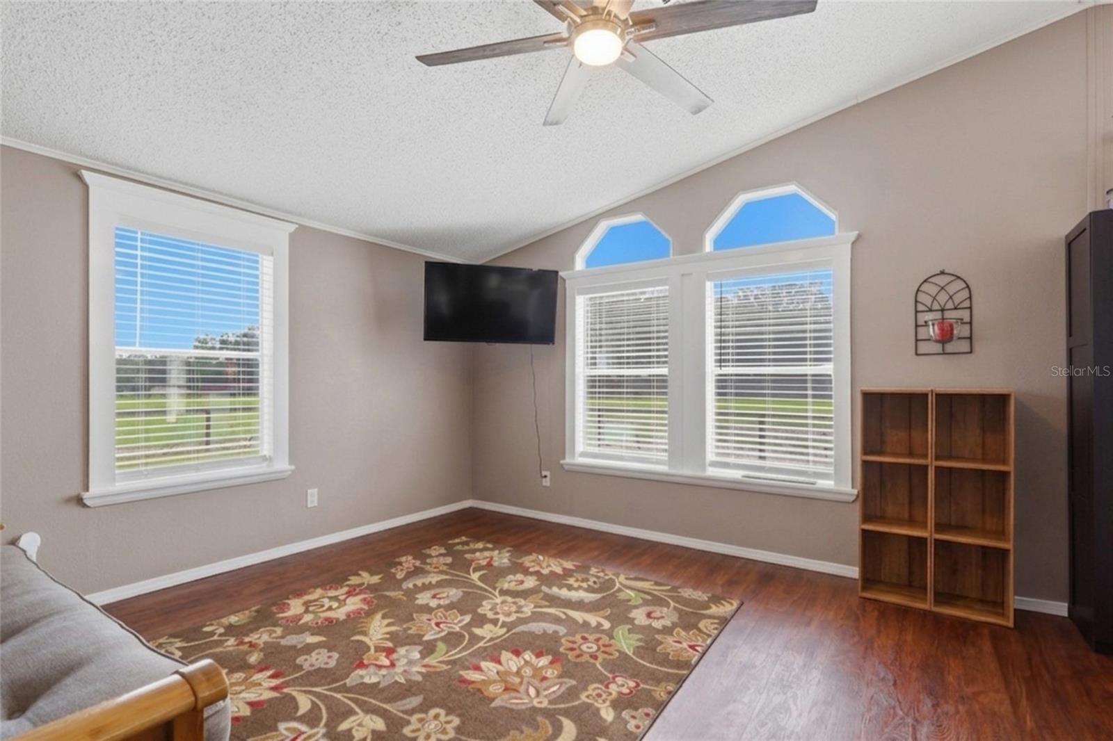 28651 Tupper Rd Property Photo 12