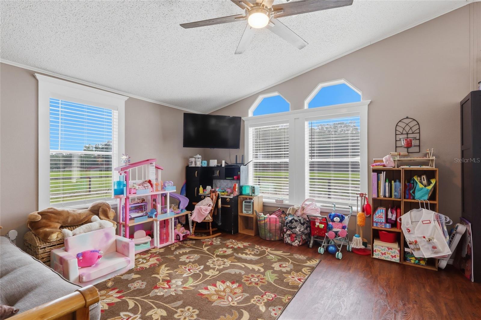 28651 Tupper Rd Property Photo 13