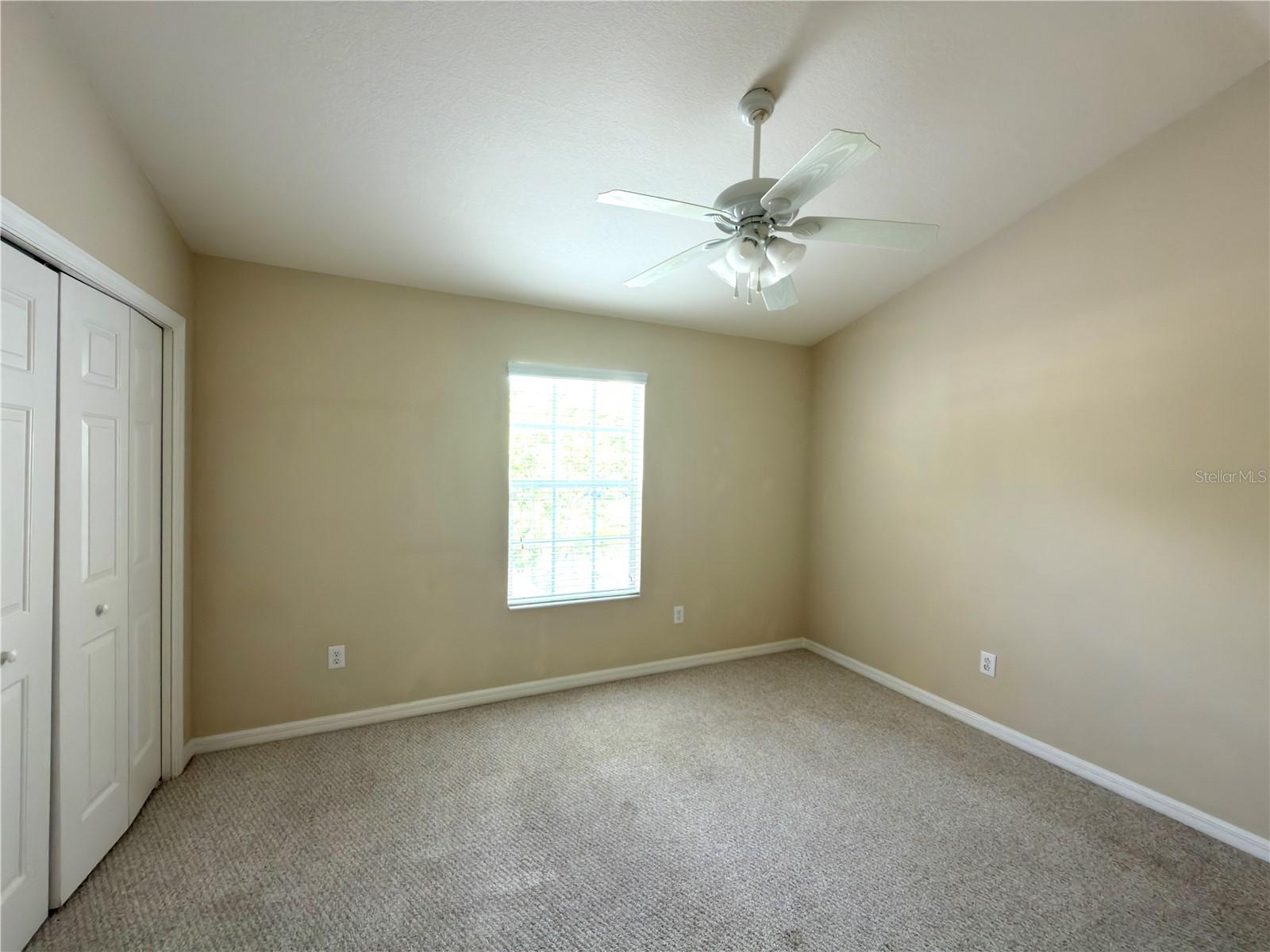 2437 Earlswood Ct Property Photo 4