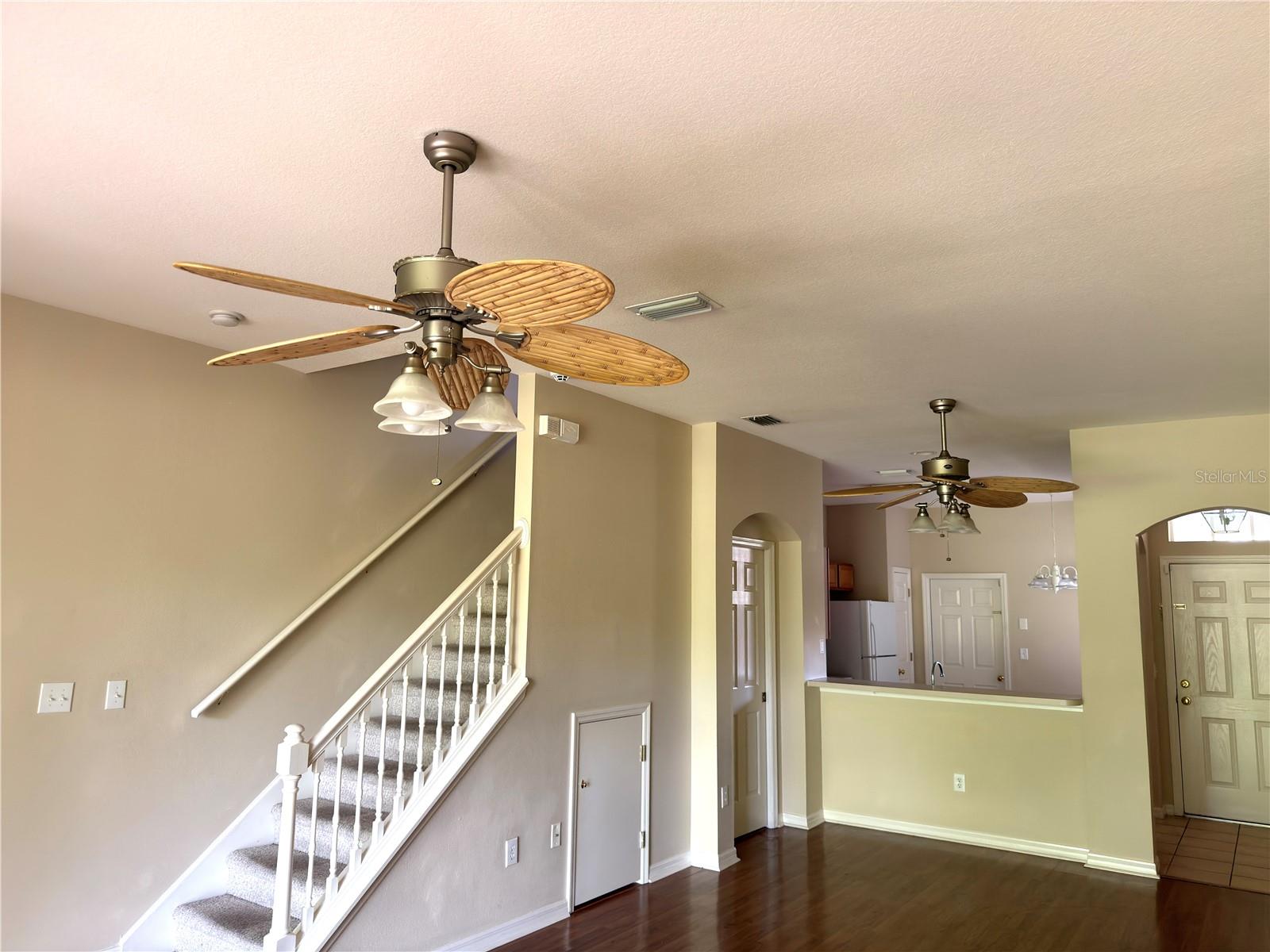 2437 Earlswood Ct Property Photo 16