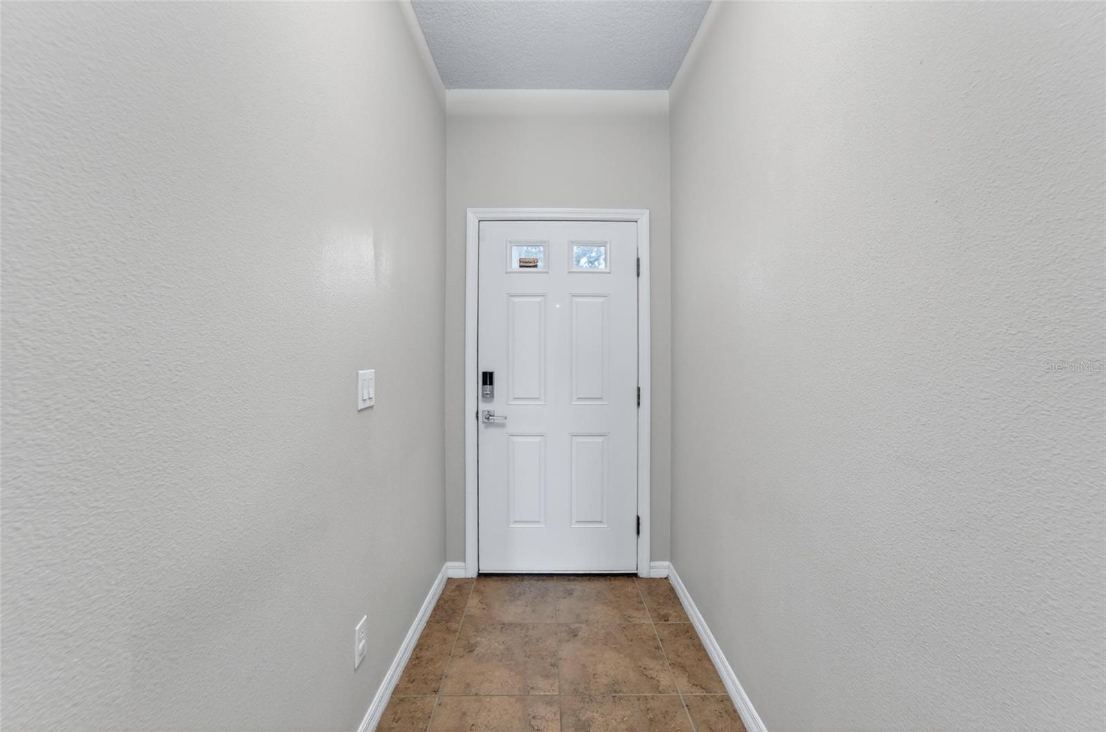5028 White Sanderling Ct Property Photo 7