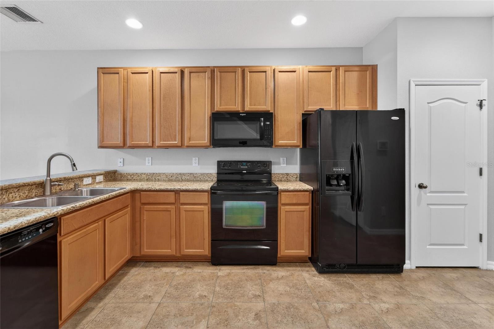 5028 White Sanderling Ct Property Photo 11