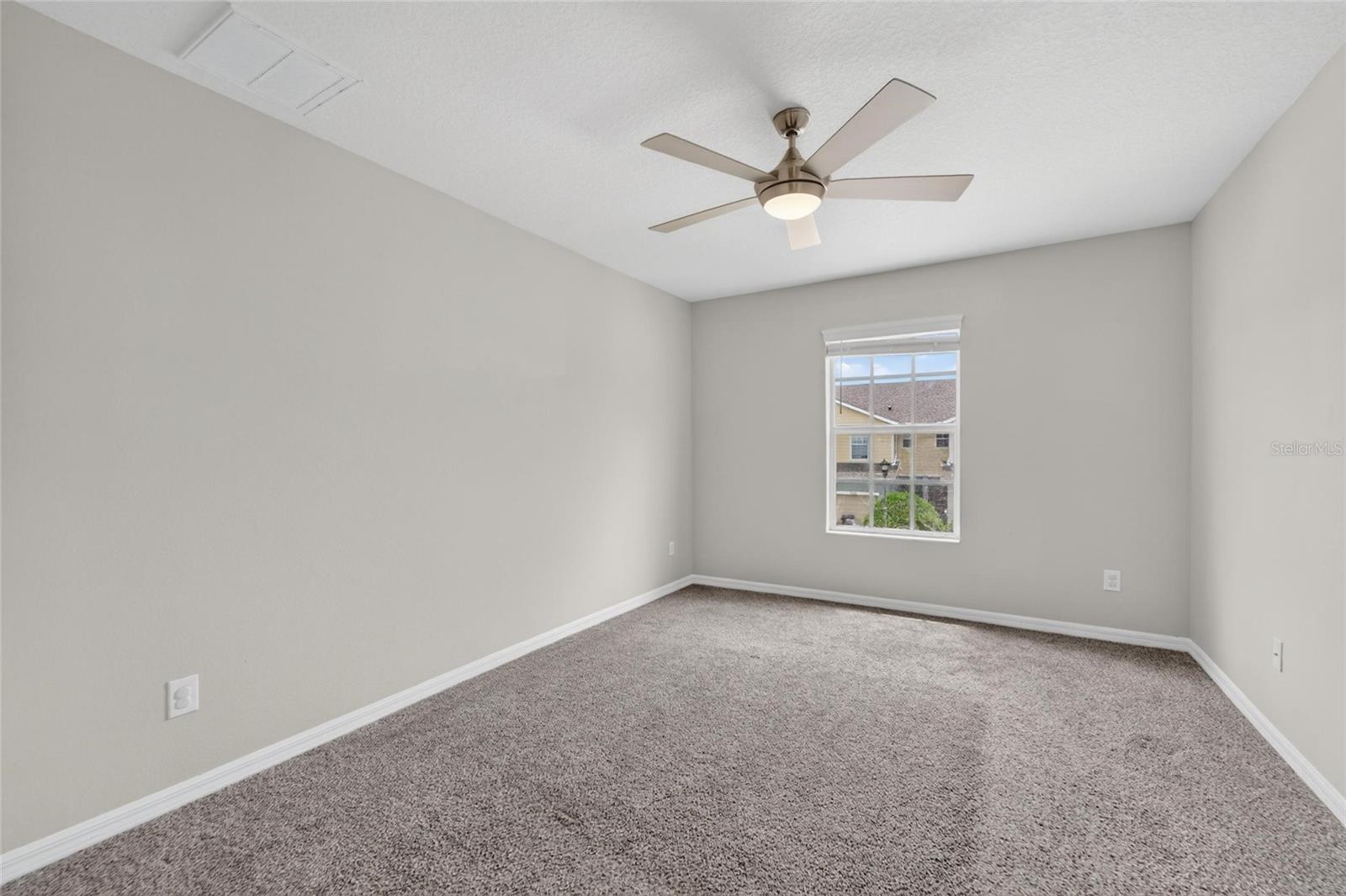 5028 White Sanderling Ct Property Photo 34