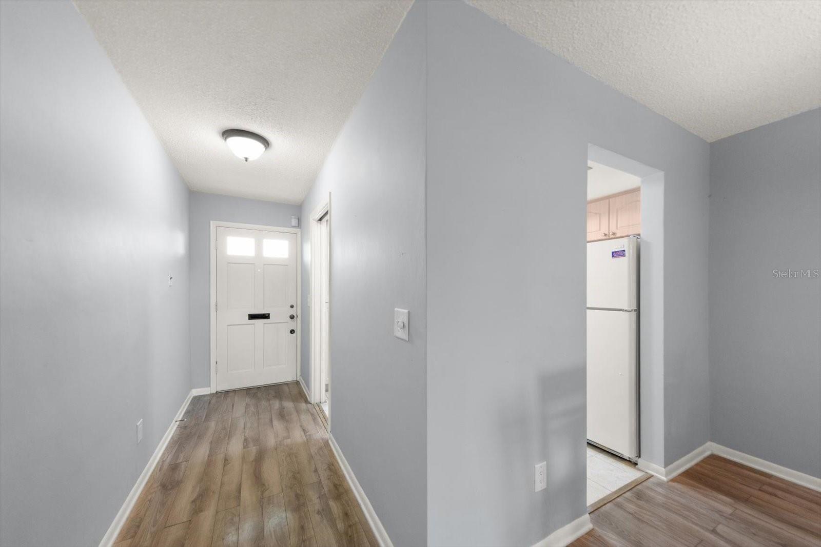1668 S Lake Ave #2 Property Photo 2