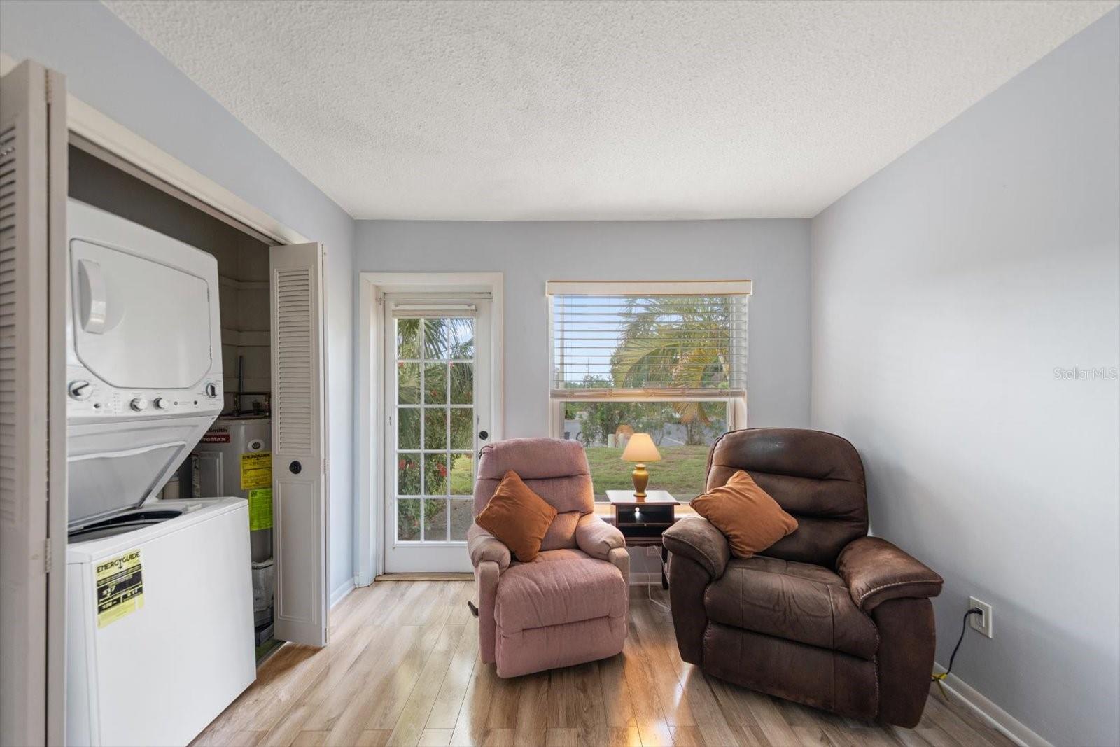 1668 S Lake Ave #2 Property Photo 18