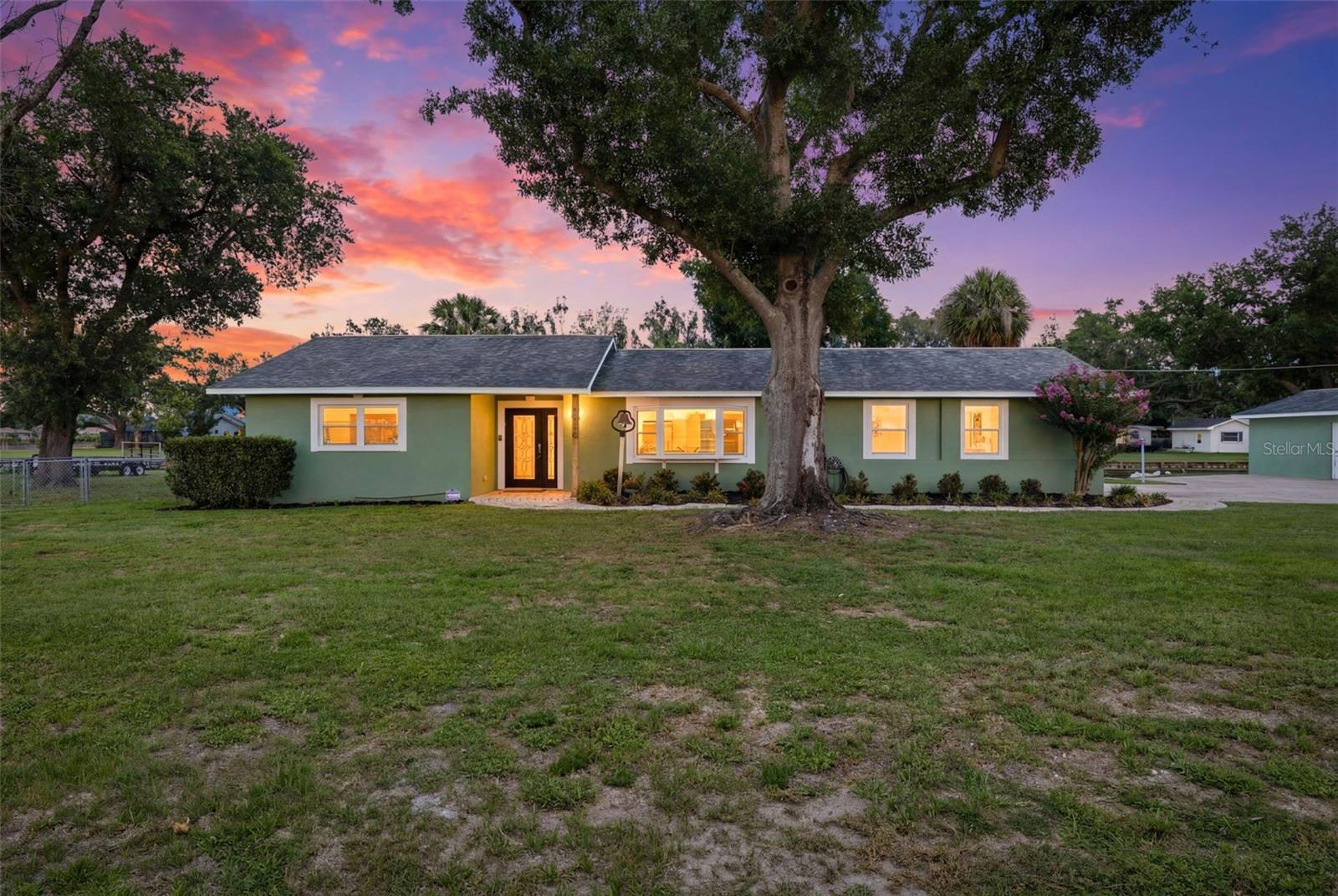 9910 PENINSULAR DR Property Photo 1