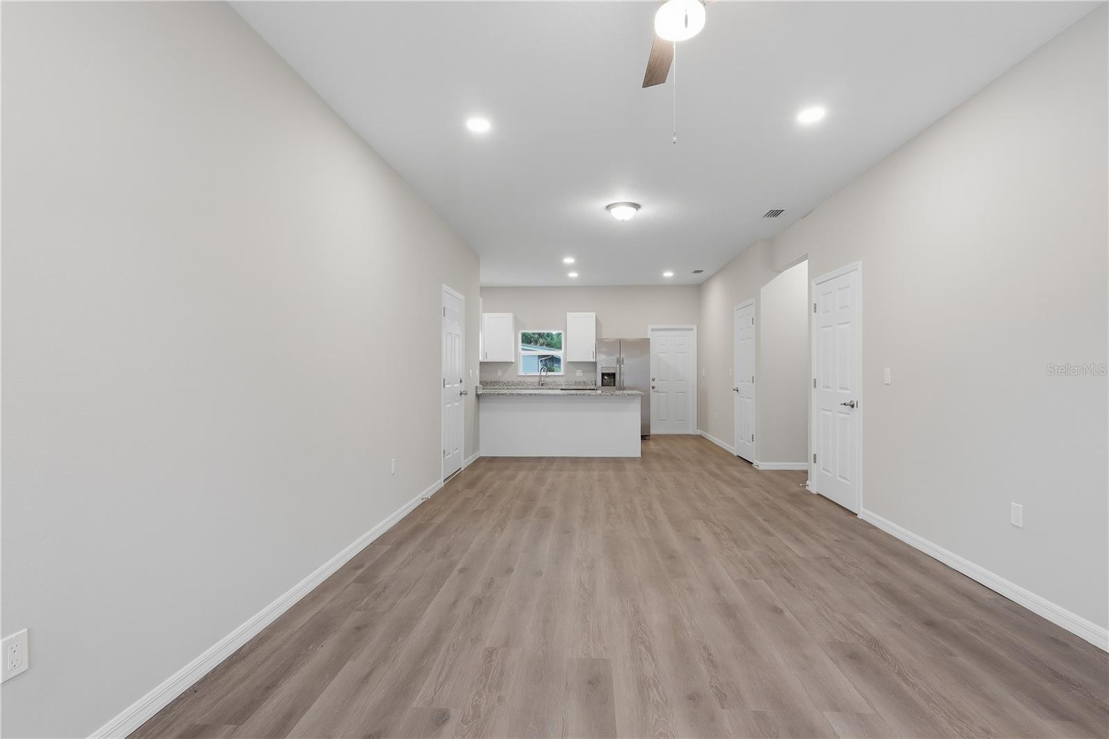 5029 Finders Ct Property Photo 6