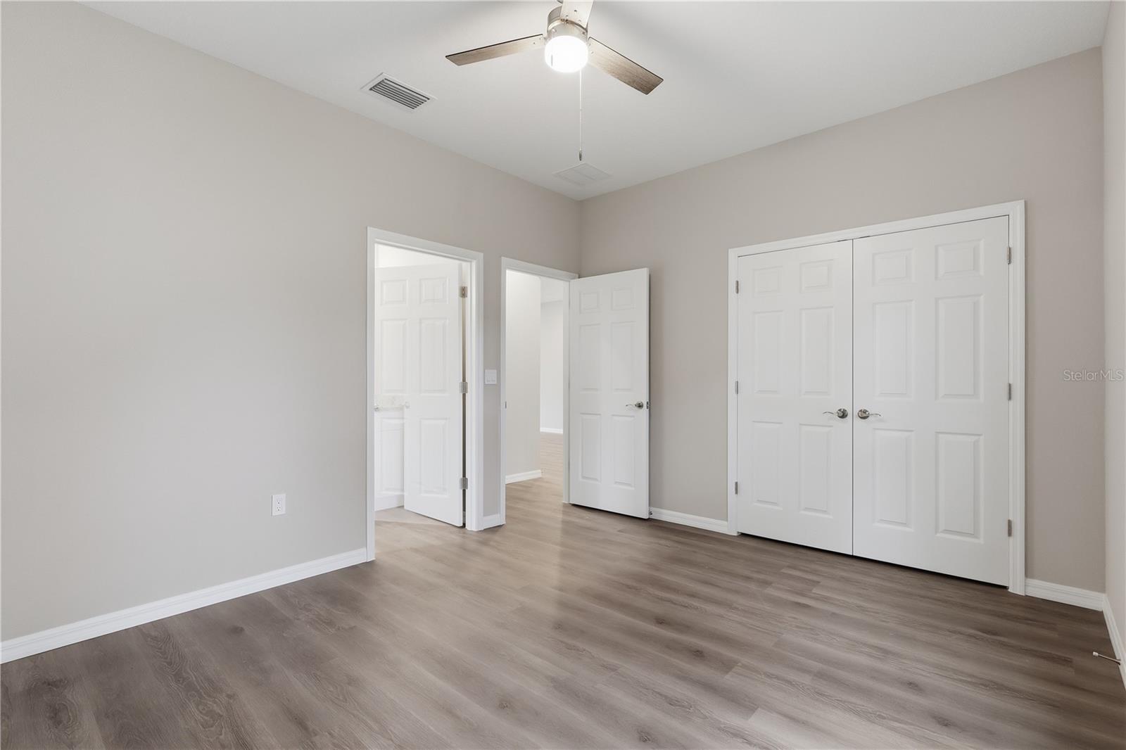 5029 Finders Ct Property Photo 11