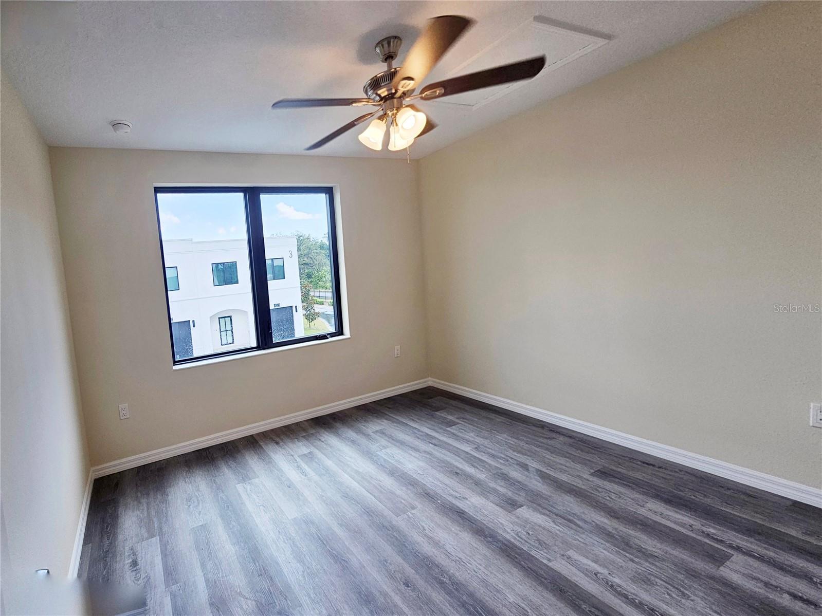 4371 Cambio Gardens Ct Property Photo 8