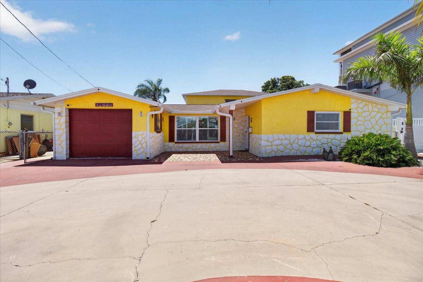 12805 Fifth Isle Property Photo 1