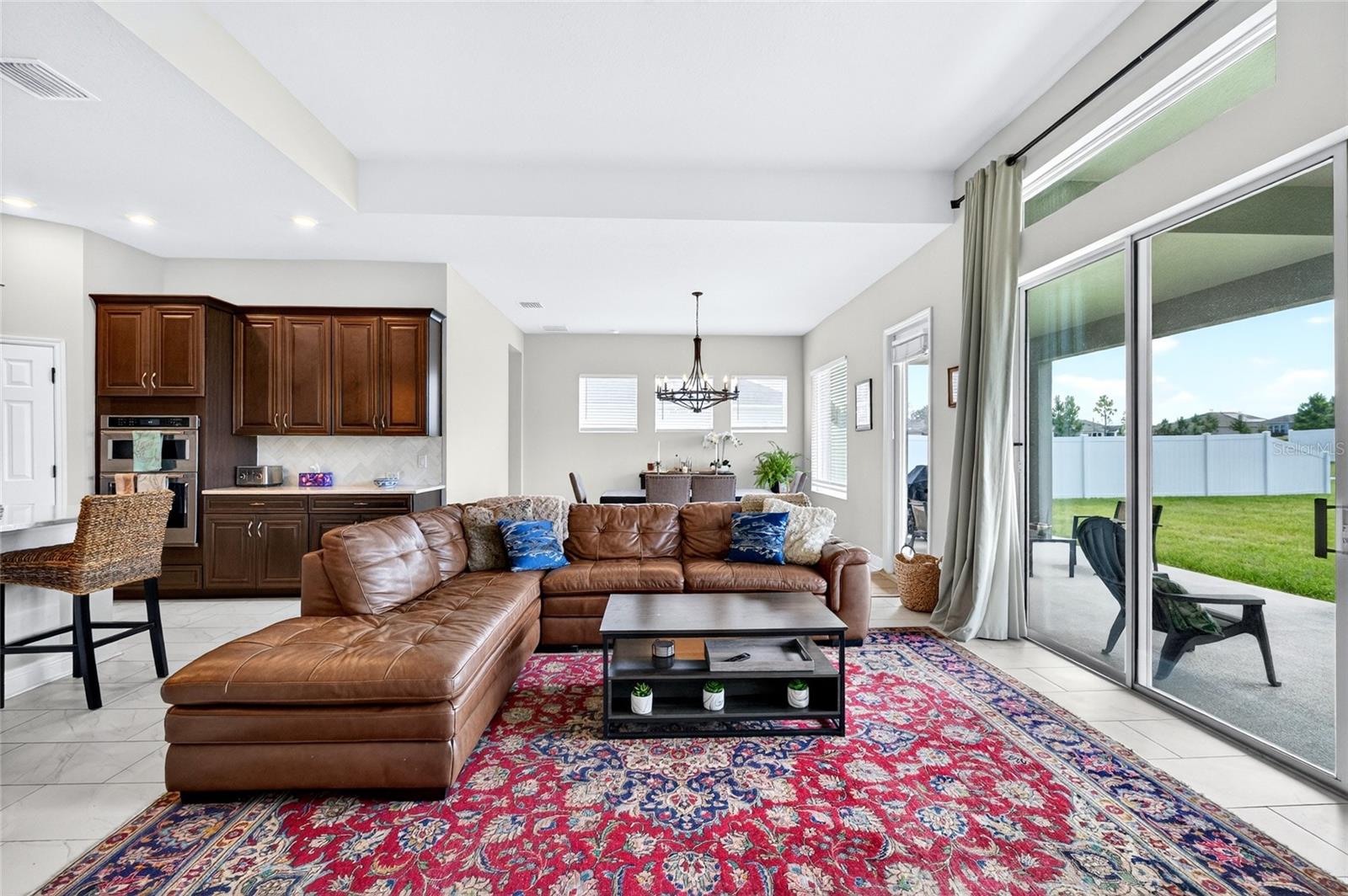 12862 Carmela Cir W Property Photo 18