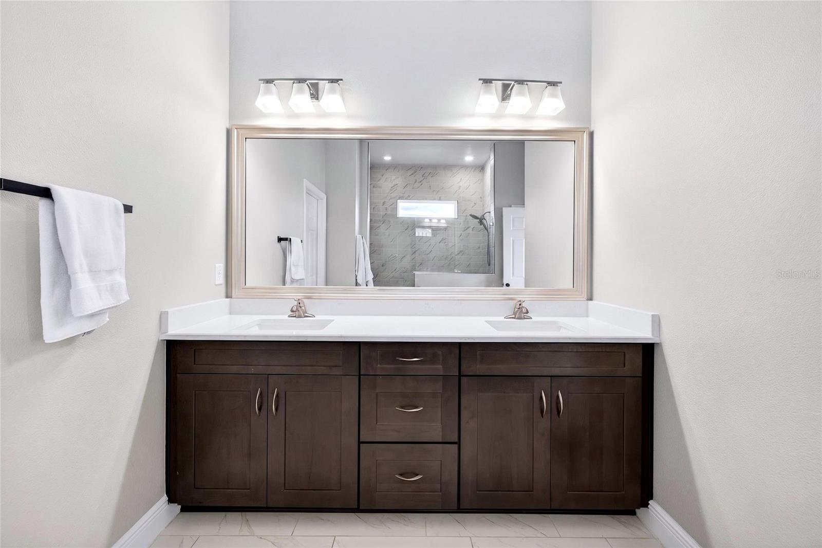 12862 Carmela Cir W Property Photo 32