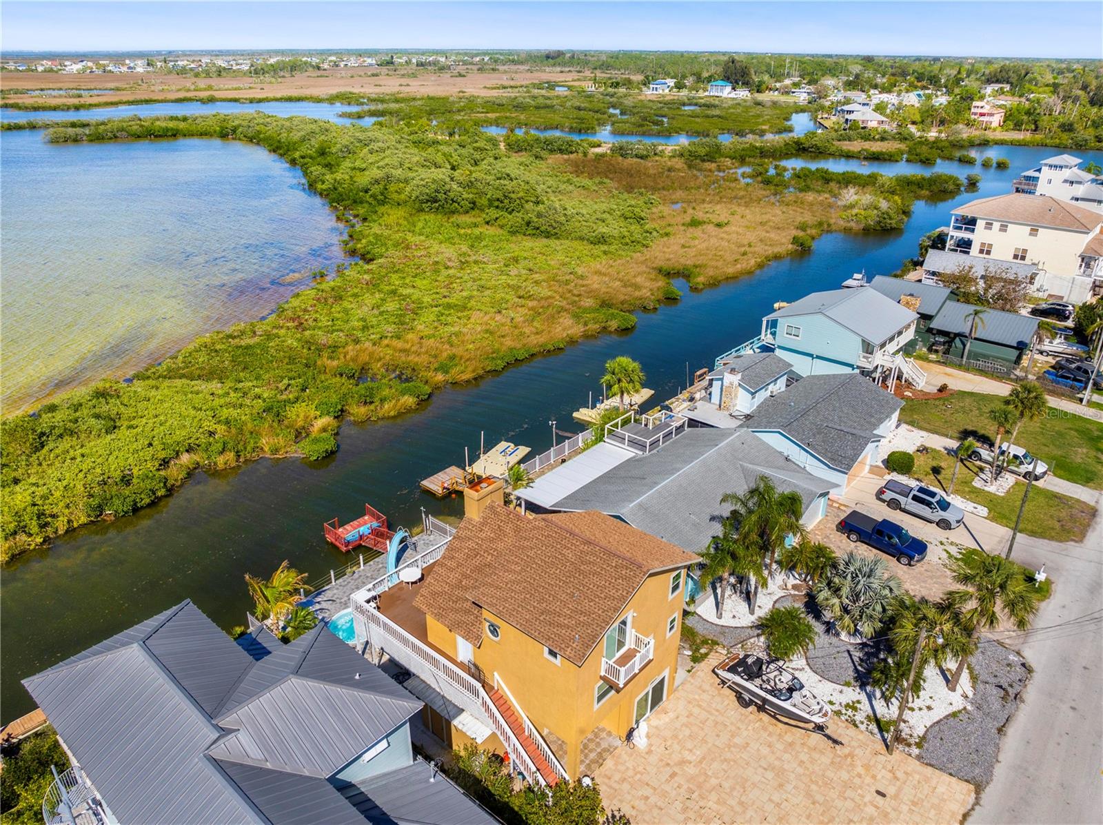 6633 Driftwood Dr Property Photo 8
