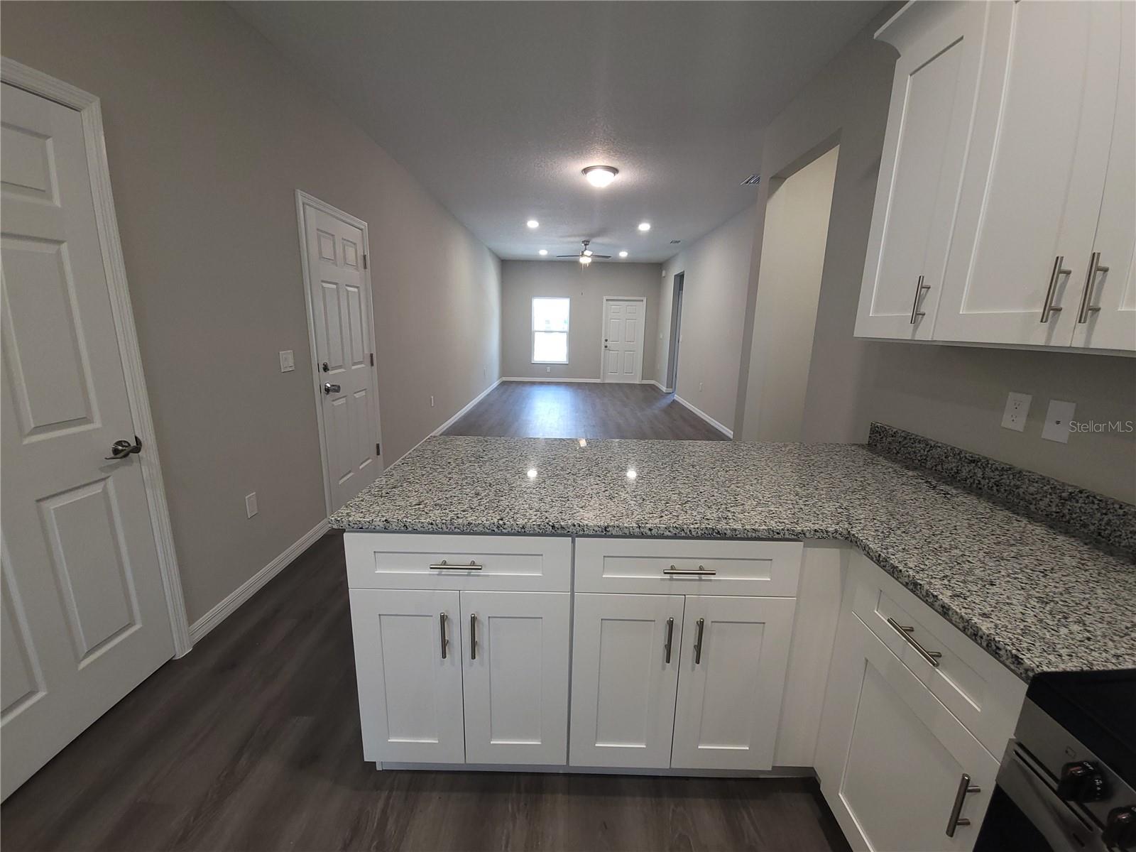 5025 Finders Ct Property Photo 5