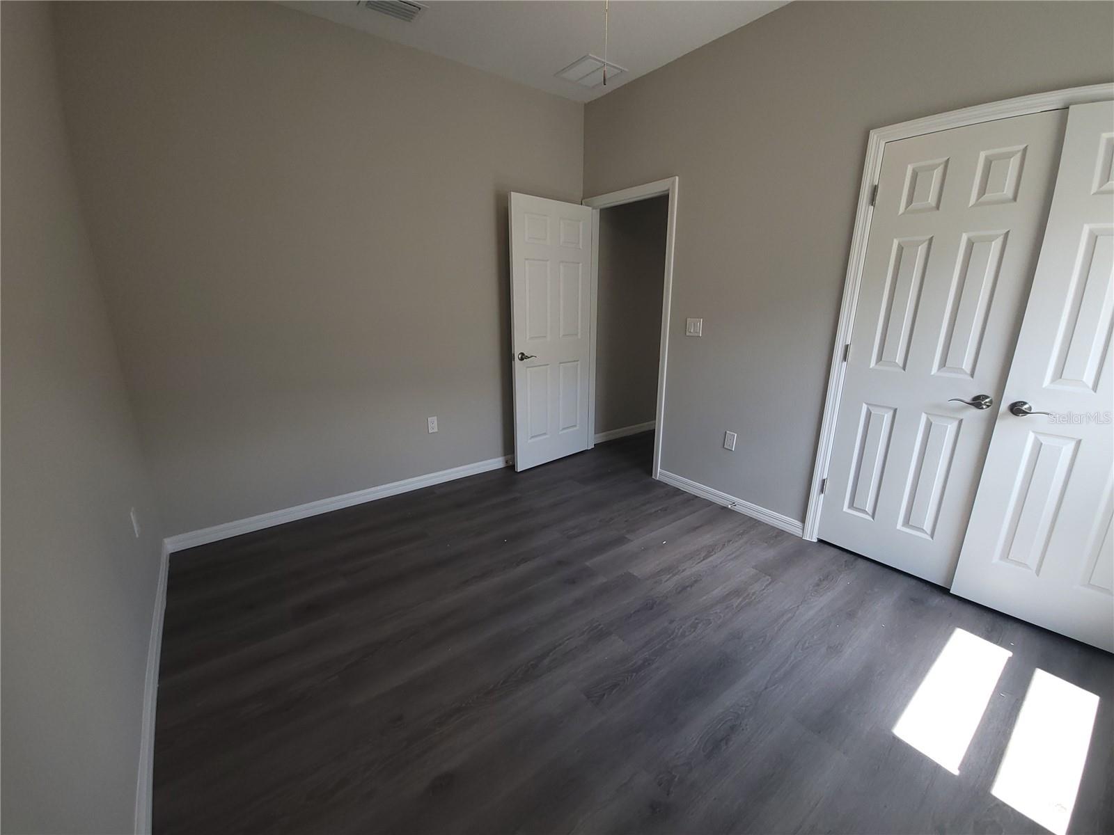 5025 Finders Ct Property Photo 8