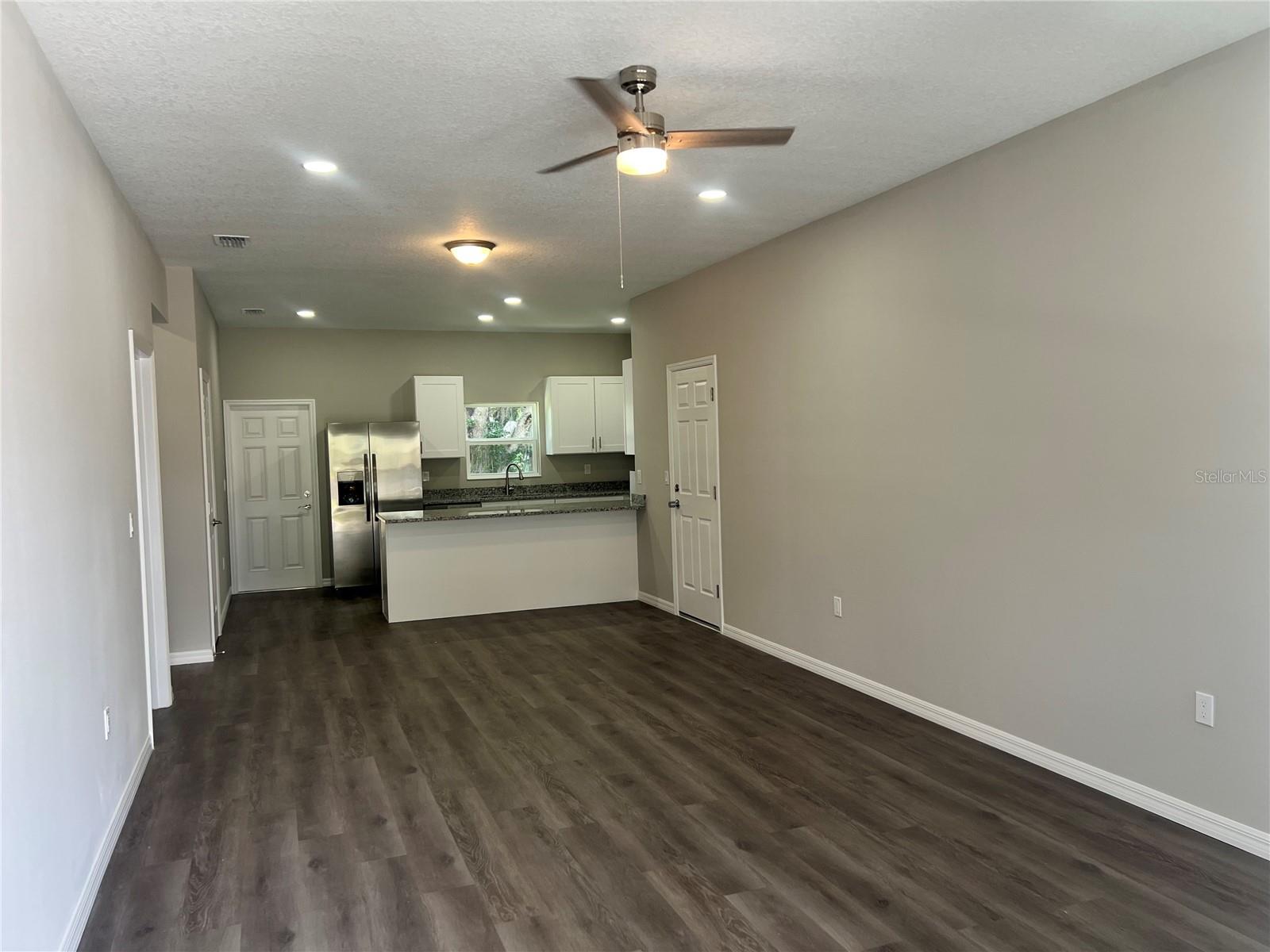 5008 Finders Ct Property Photo 2