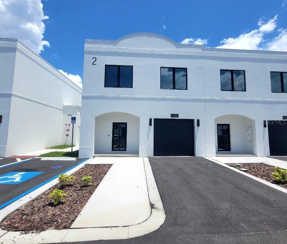 4351 Cambio Gardens Ct Property Photo 1