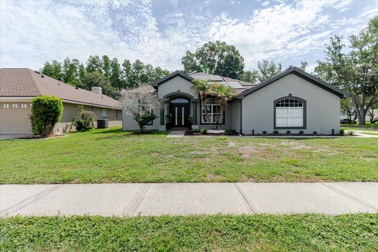 9601 Regents Park Dr Property Photo 1