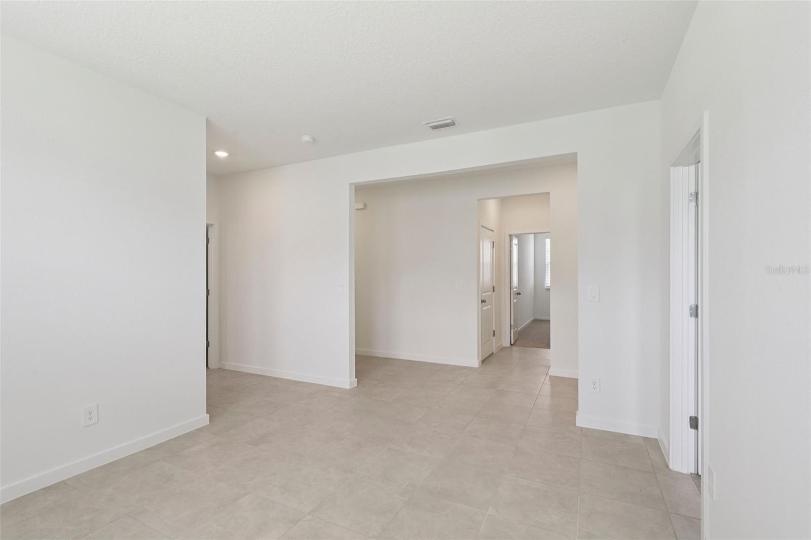 69 Ararat Dr Property Photo 4