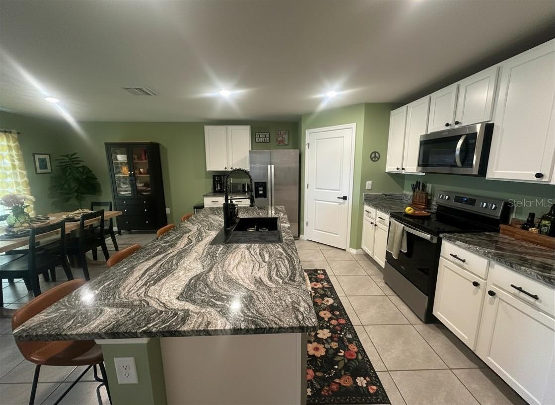 6830 Se 3rd Loop Property Photo 10
