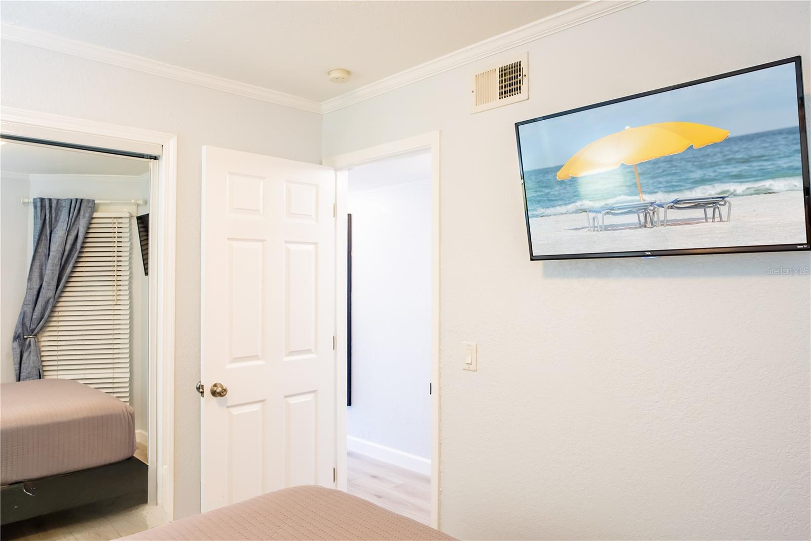 2506 N Rocky Point Dr #301 Property Photo 13