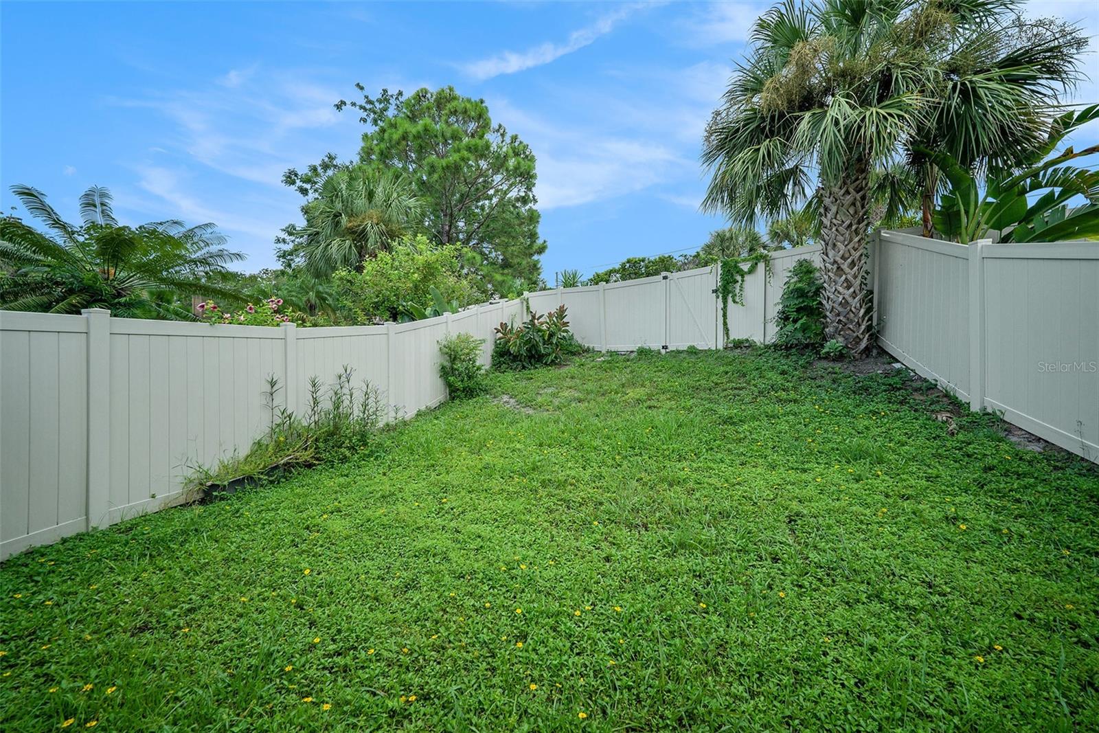 1923 Bayshore Ct Property Photo 24