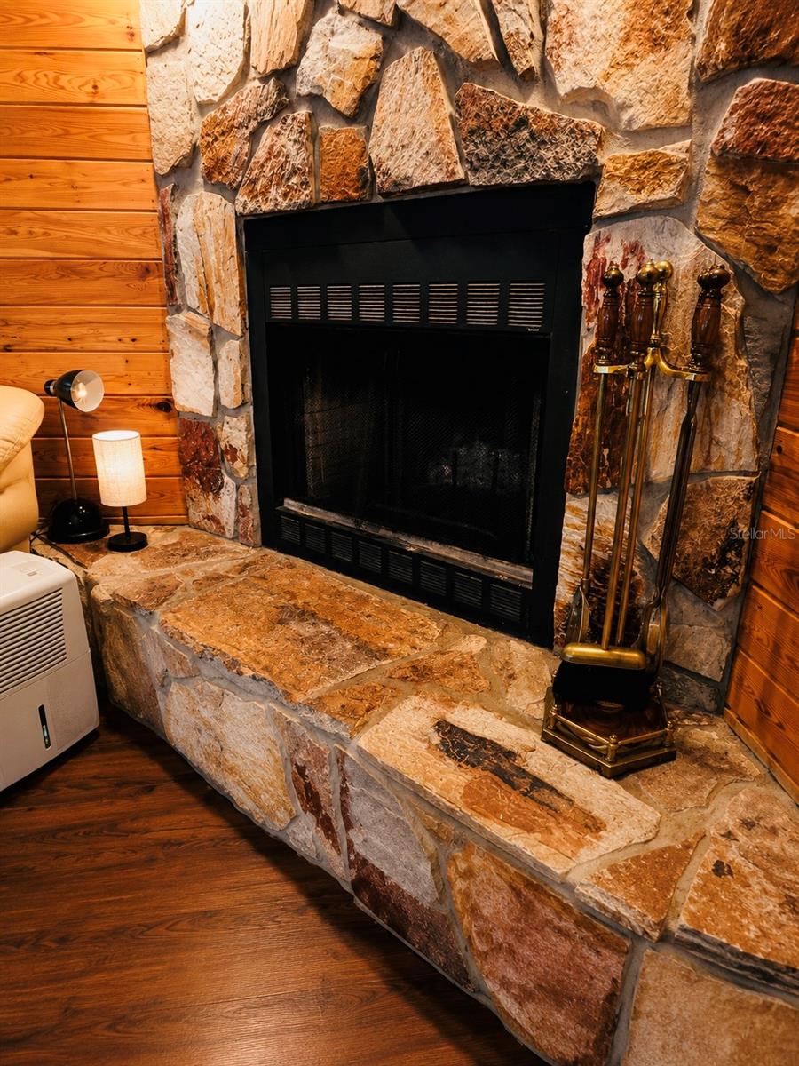 403 Cottage Cir E #403 Property Photo 4