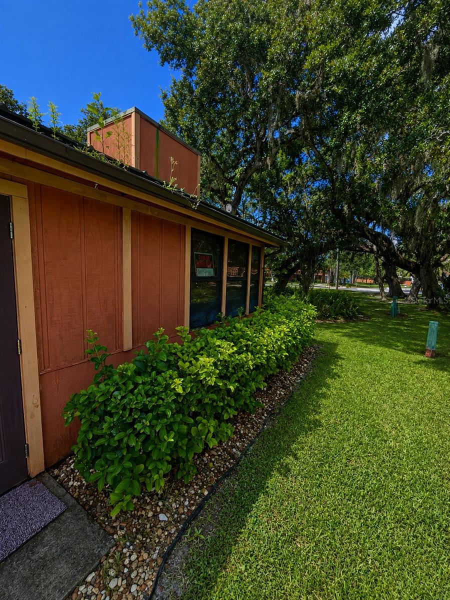403 Cottage Cir E #403 Property Photo 17