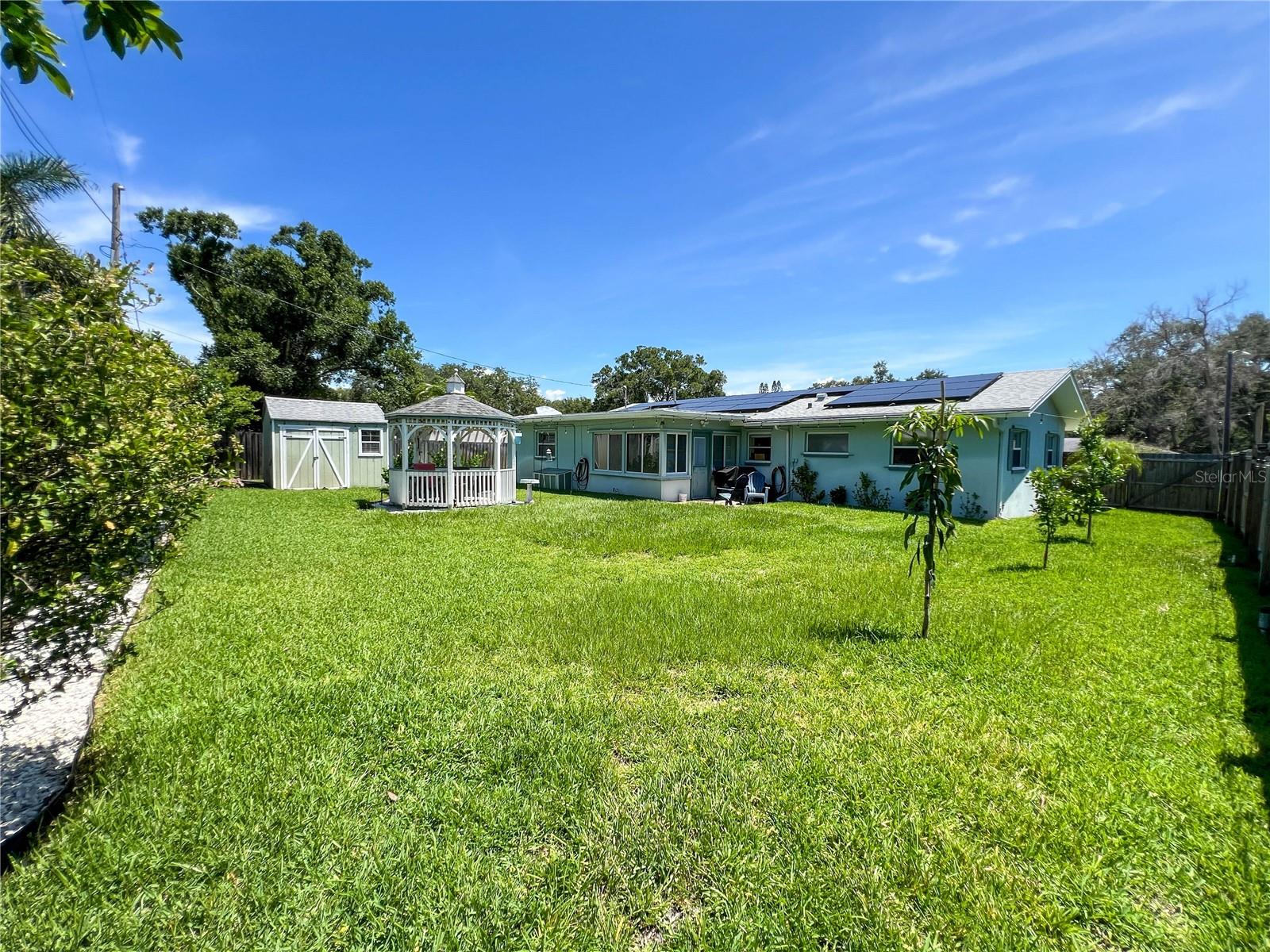 1524 S Fredrica Ave Property Photo 2