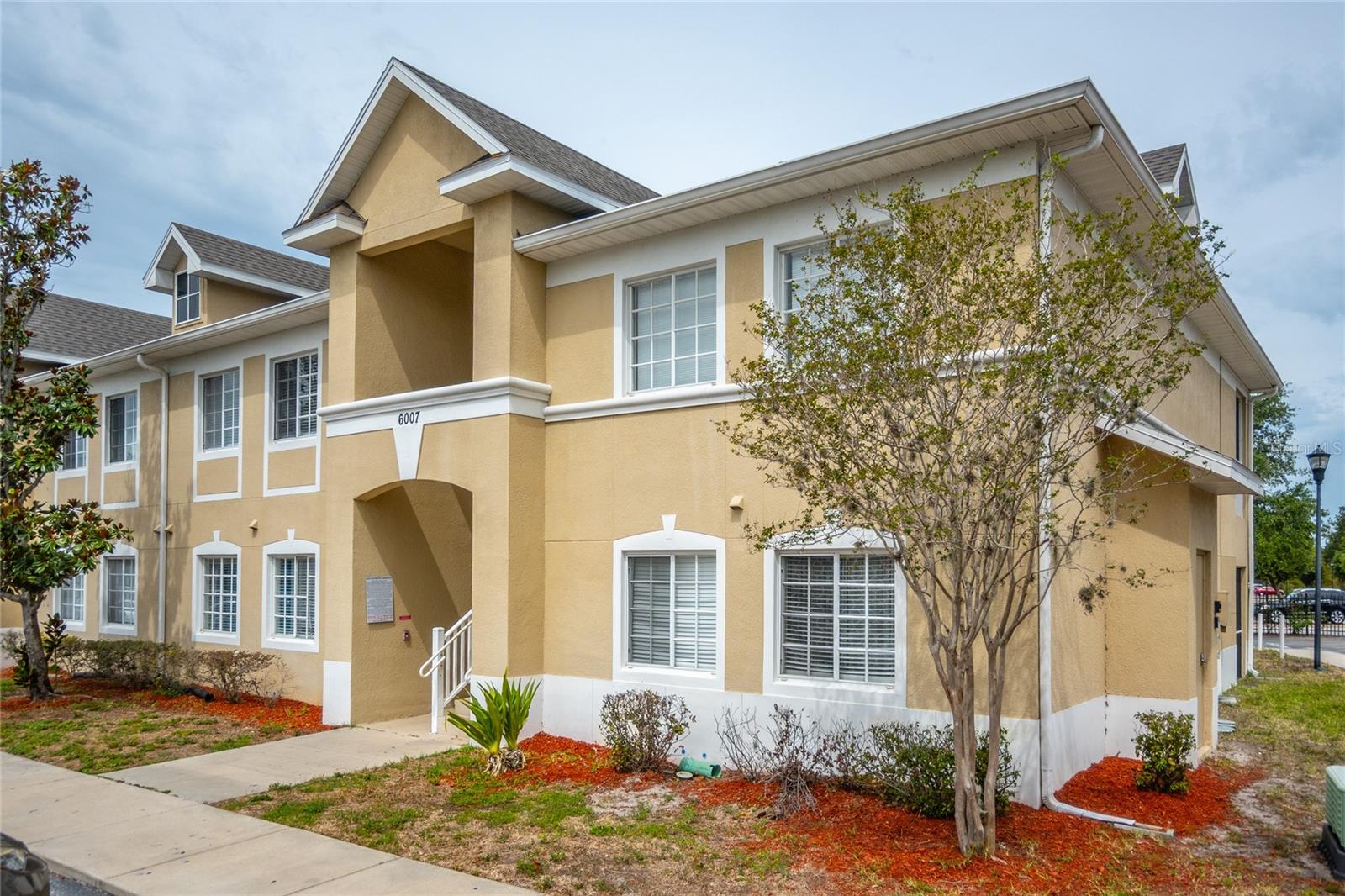 6007 Skydale Way #201 Property Photo 1