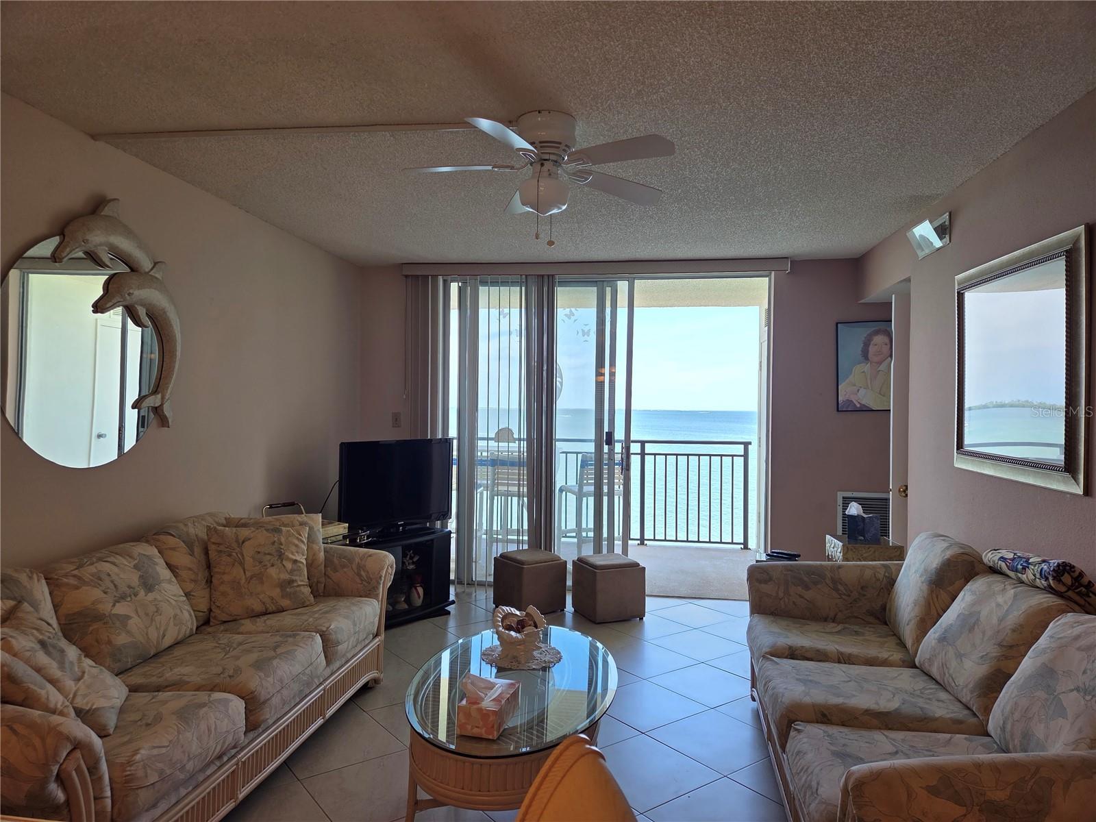 9 Haig Pl #405 Property Photo 2