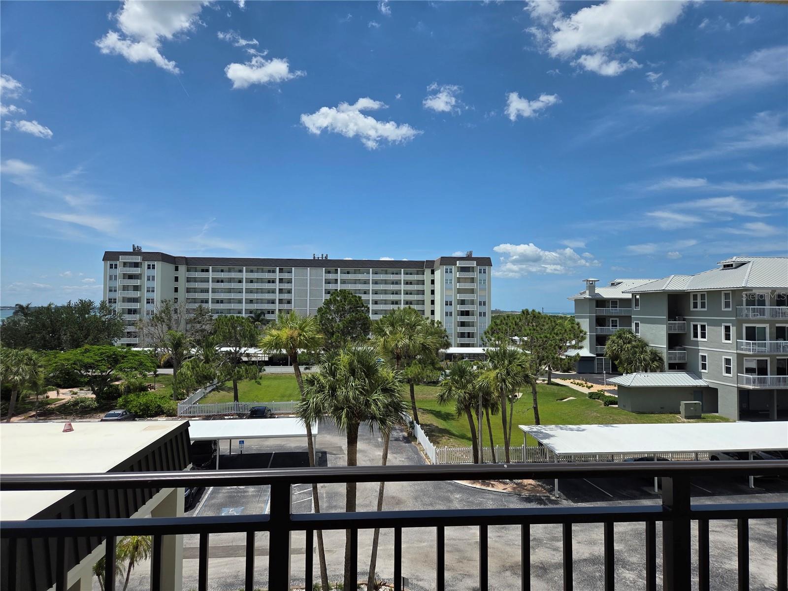 9 Haig Pl #405 Property Photo 17