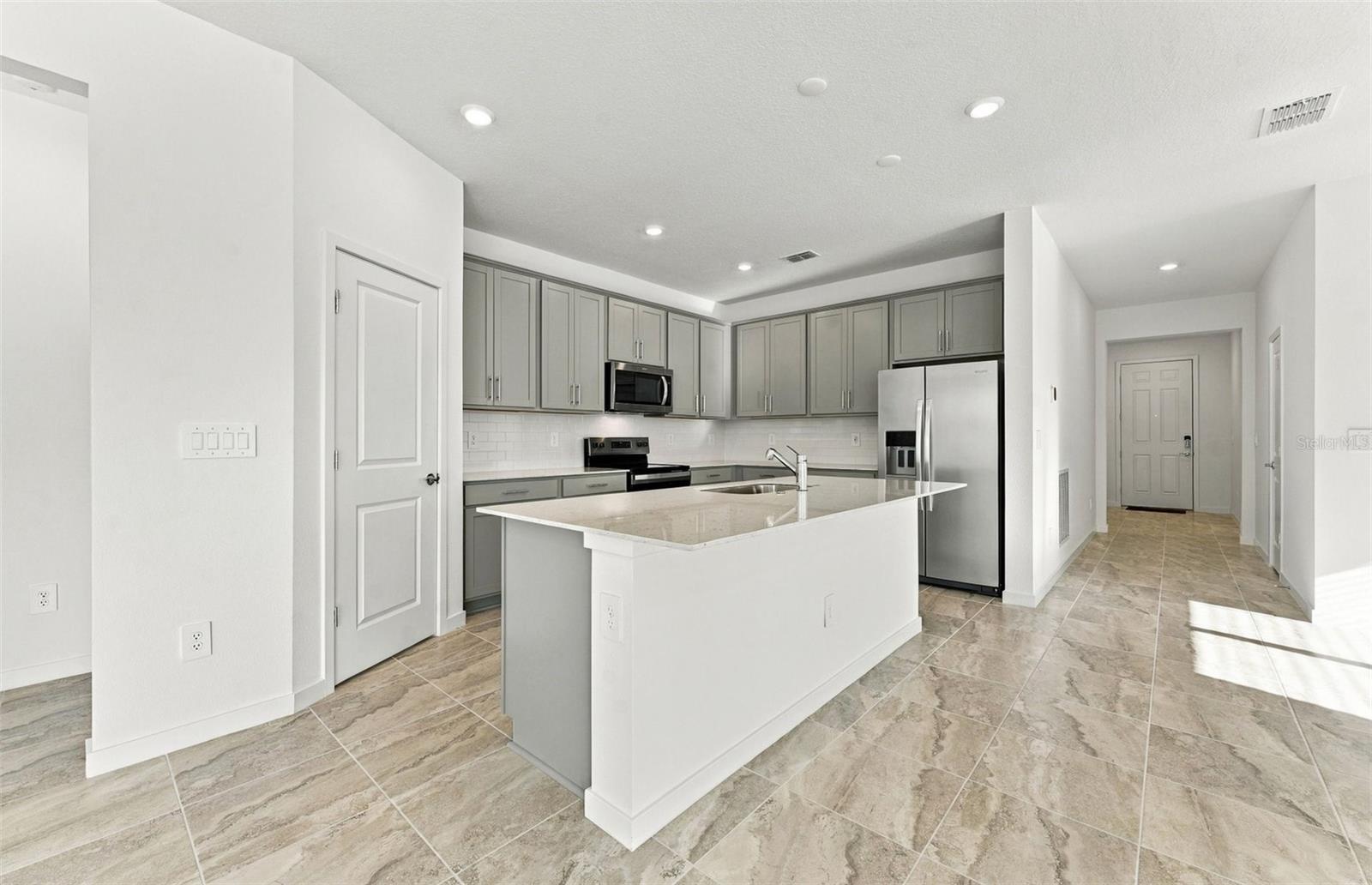 11116 Sycamore Glen Loop Property Photo 3