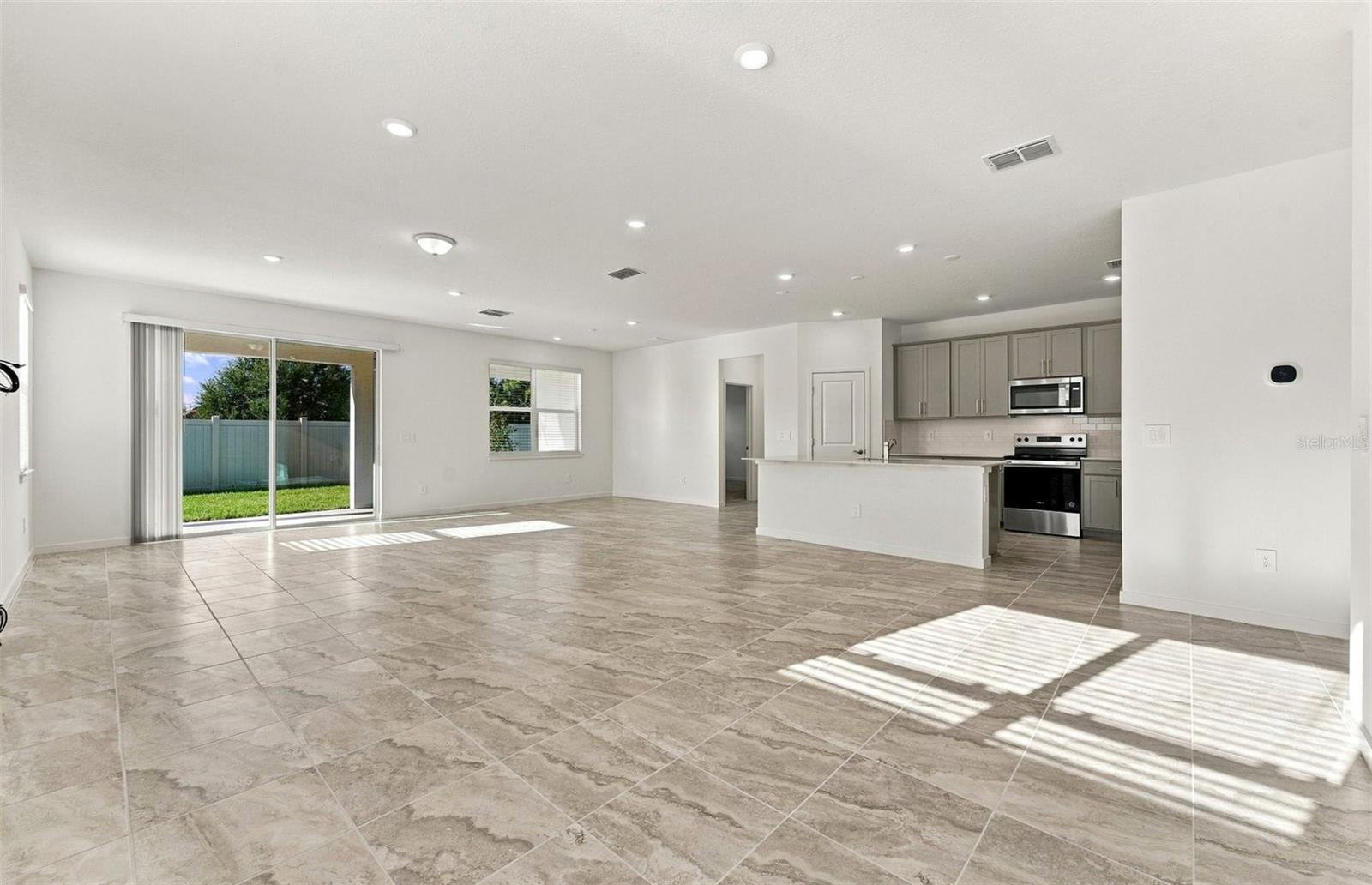 11116 Sycamore Glen Loop Property Photo 7