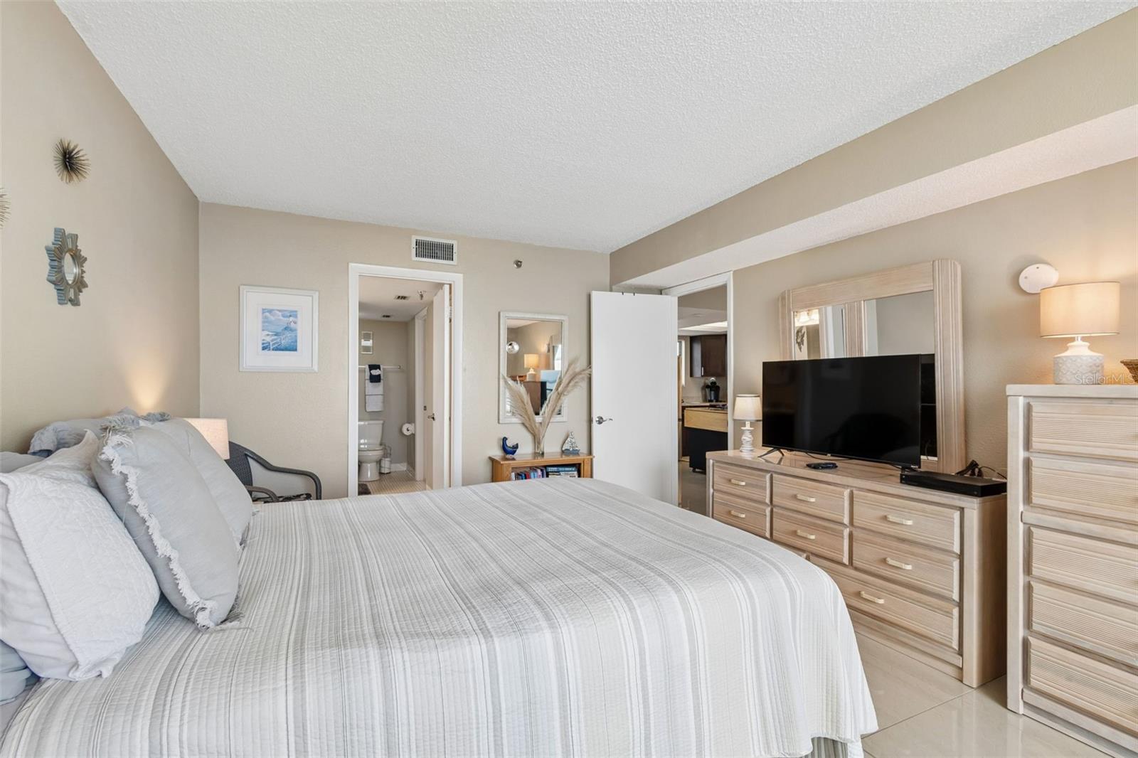 5915 Sea Ranch Dr #611 Property Photo 28