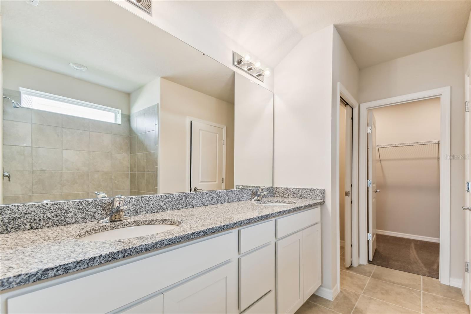 11126 Sycamore Glen Loop Property Photo 9