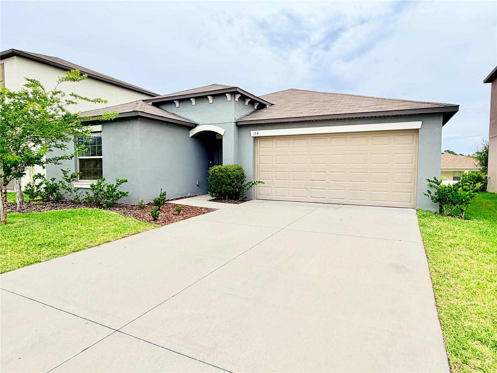 184 Argyll Dr Property Photo 1