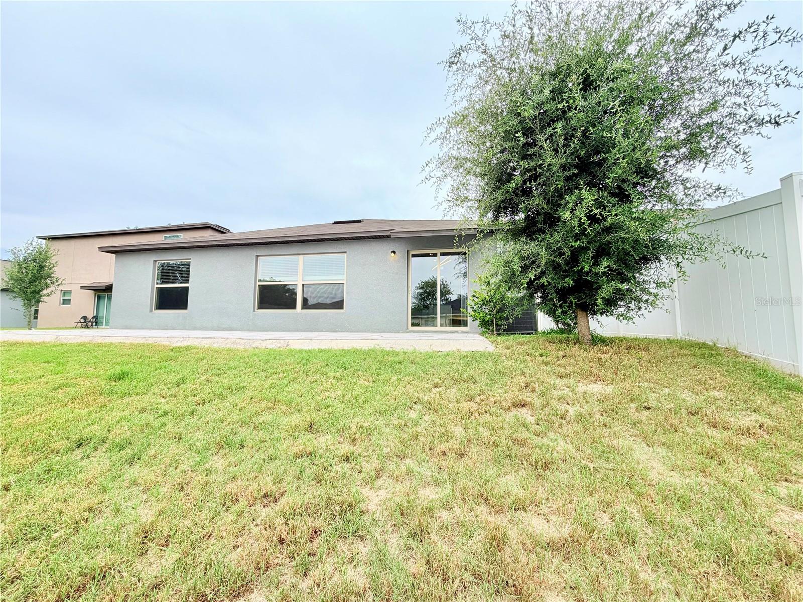184 Argyll Dr Property Photo 6