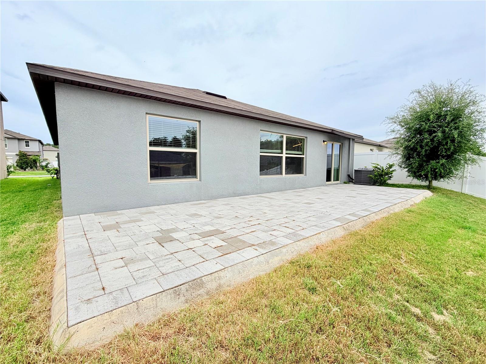 184 Argyll Dr Property Photo 7