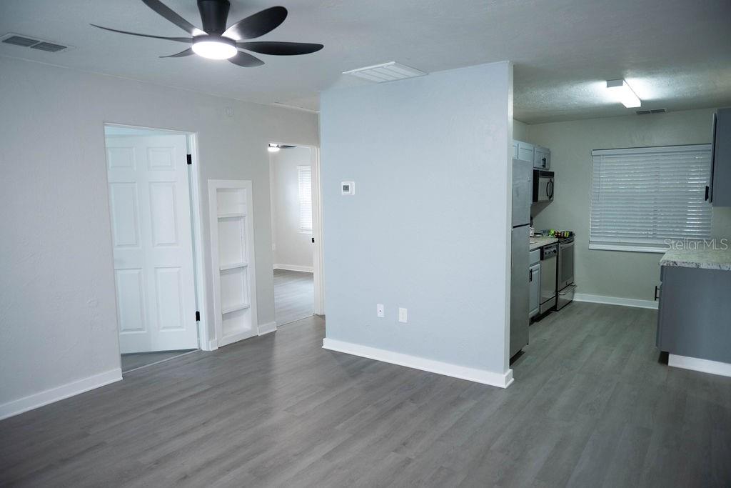 5480 70th Ln N Property Photo 2