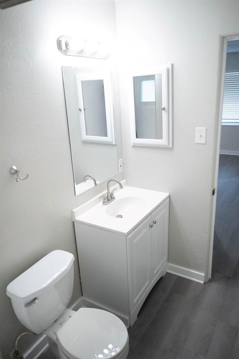 5480 70th Ln N Property Photo 8