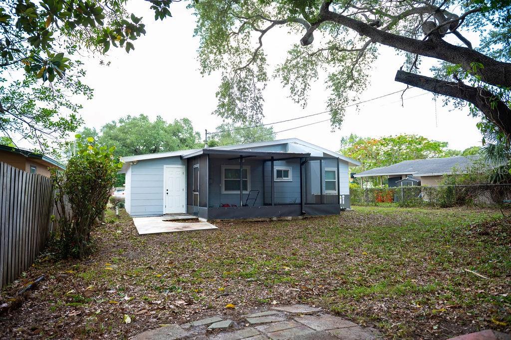 5480 70th Ln N Property Photo 14