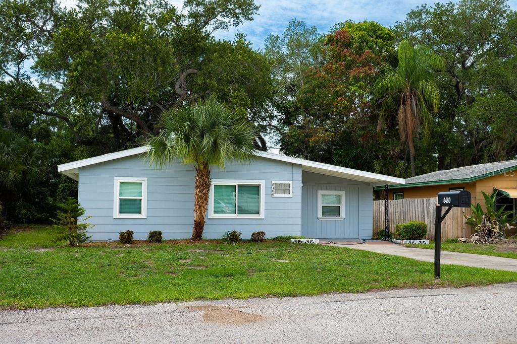 5480 70th Ln N Property Photo 15