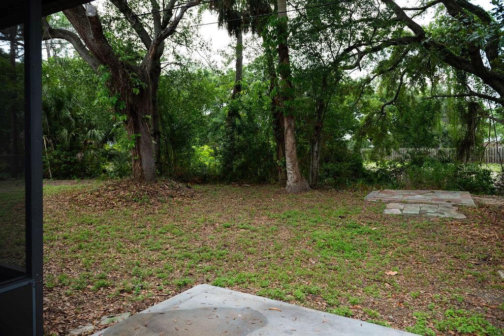 5480 70th Ln N Property Photo 17