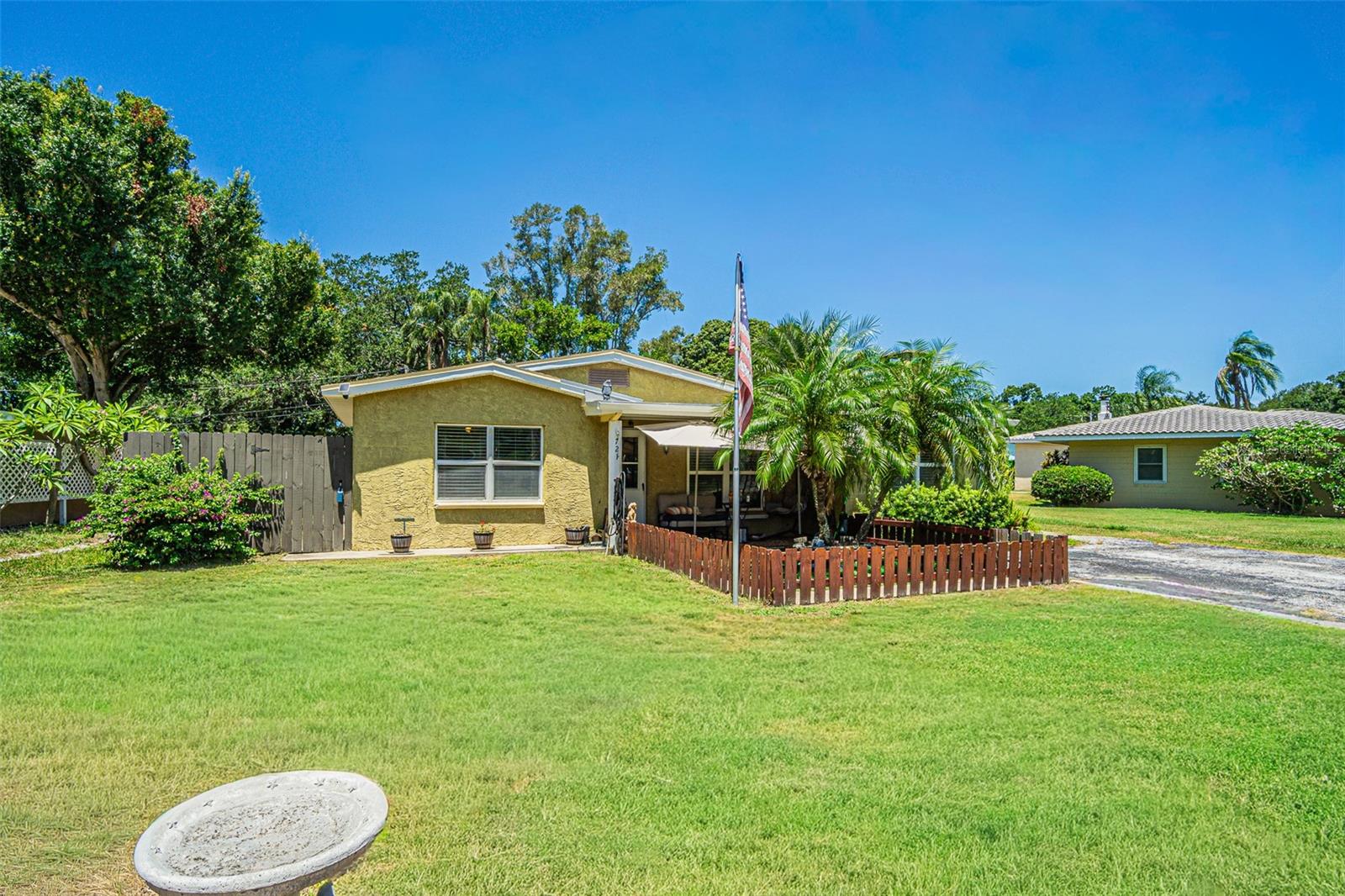 721 OLEANDER WAY S Property Photo 1