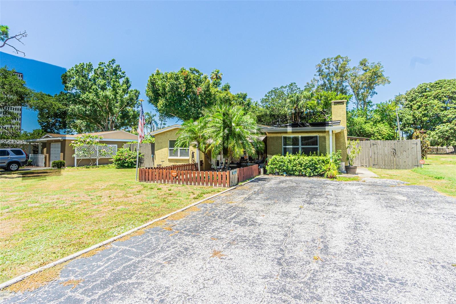 721 Oleander Way S Property Photo 47