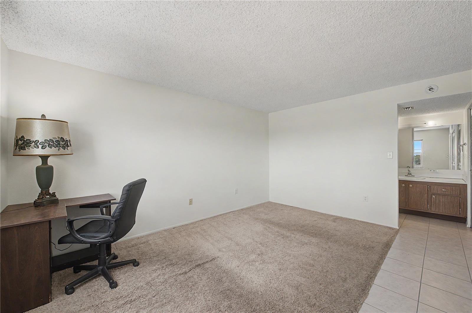 9 Forbes Pl #205 Property Photo 8