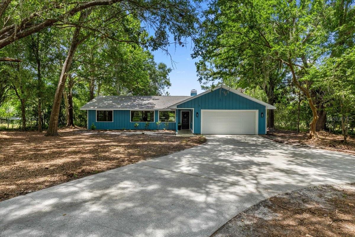2907 S Skyline Dr Property Photo 1