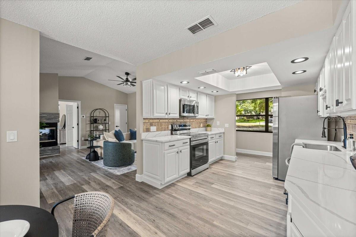 2907 S Skyline Dr Property Photo 15